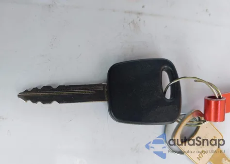 2000 Ford Explorer Sport z USA, uszkodzony, nr VIN 1FMYU60E4YUB05579